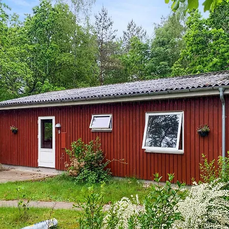 Three Bedroom Cozy In *