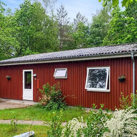 Three Bedroom Cozy In *